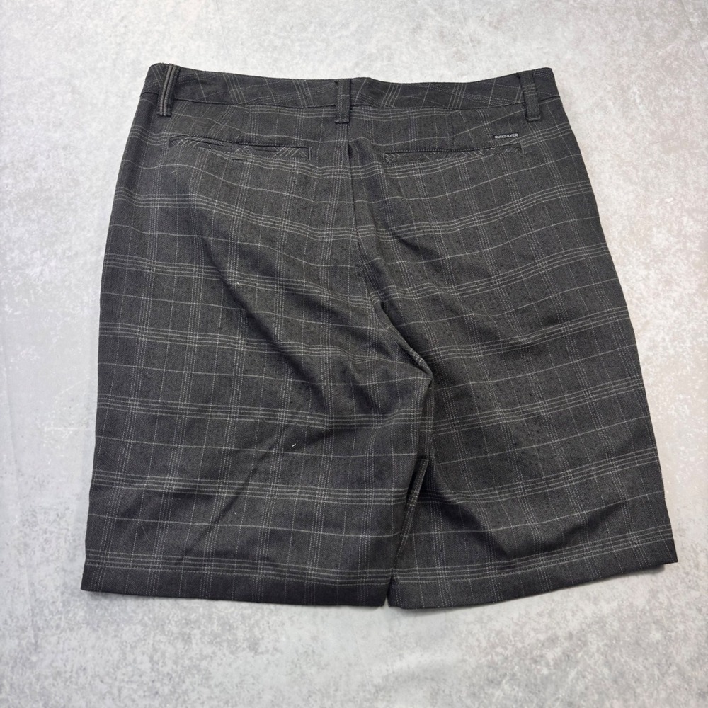 Quiksilver Plaid Long Baggy Shorts Size 38 Y2K Skate Surf Gray Black - Picture 3 of 6